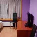 álvarez Pensión 2*