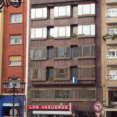 Alvarez 2*